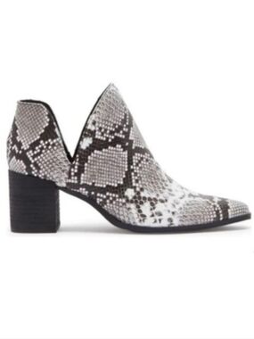 Charles David | Ankle Boots